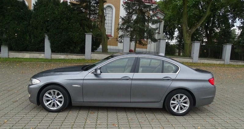 BMW Seria 5 cena 45900 przebieg: 244000, rok produkcji 2011 z Kock małe 301